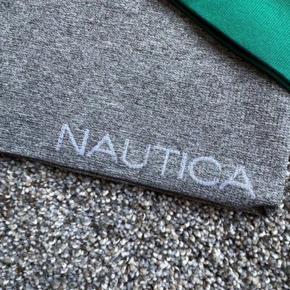 Sport Bra Bundle of‎ 4 Size Medium/large nautica close Auden